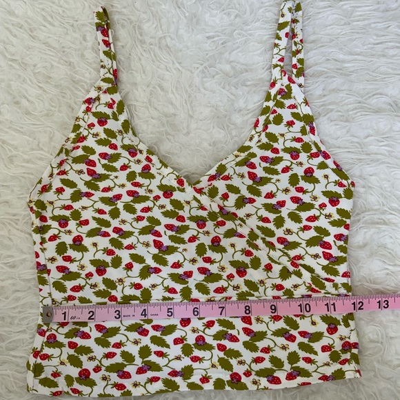 Brandy Melville strawberry amara top - Picture 6 of 8